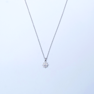 Delicate Silver Necklace with Snowflake-Inspired Pendant